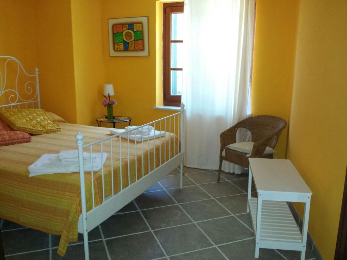 B&B Pietre Antiche Vezzi Portio Kültér fotó