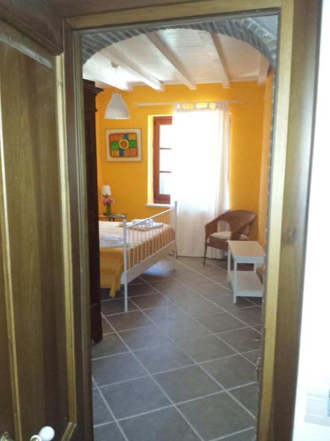 B&B Pietre Antiche Vezzi Portio Kültér fotó